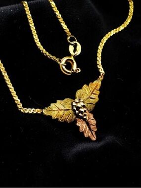 Vintage 14K Gold Italy S-Link Chain w/ 12K Gold Leaf Pendant – 16” 3.06g